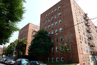 Michael Plaza in Flushing, NY - Building Photo - Building Photo