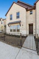6028 Bursey Rd in Watauga, TX - Building Photo
