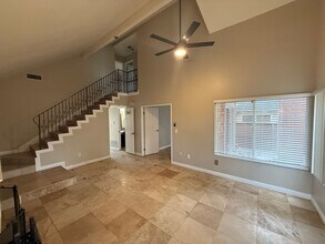 10763 Escobar Dr in San Diego, CA - Building Photo - Building Photo