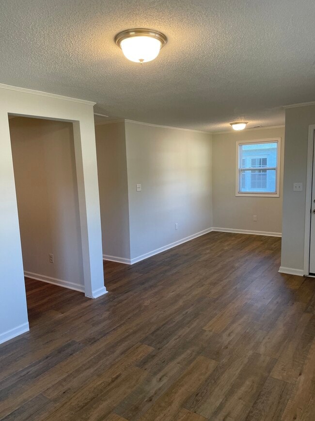 5799 Sledge St, Unit A in Hanahan, SC - Building Photo - Building Photo