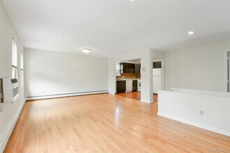 545 Stanley Ave in Mamaroneck, NY - Building Photo - Building Photo