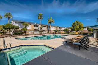 Ponderosa Ranch in Tempe, AZ - Foto de edificio - Building Photo