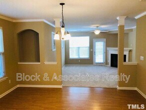8982 Camden Park Dr in Raleigh, NC - Building Photo - Building Photo