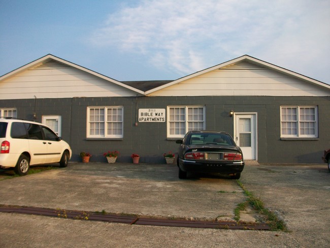 2111 Thelma Rd in Roanoke Rapids, NC - Building Photo - Building Photo