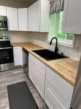 14716 W Lake Ridge Dr in Anchorage, AK - Building Photo - Building Photo