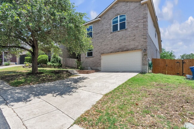 21539 Encino Lookout in San Antonio, TX - Building Photo - Building Photo