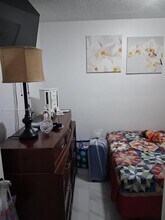 9202 SW 148th Ct in Miami, FL - Building Photo - Building Photo