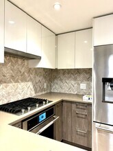 8570 Rivergrass Dr in Vancouver, BC - Building Photo - Building Photo