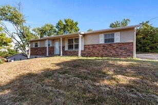 2171 Richardson Rd in Arnold, MO - Building Photo
