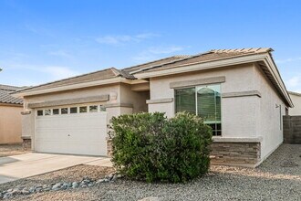 11722 W Lincoln St in Avondale, AZ - Foto de edificio - Building Photo