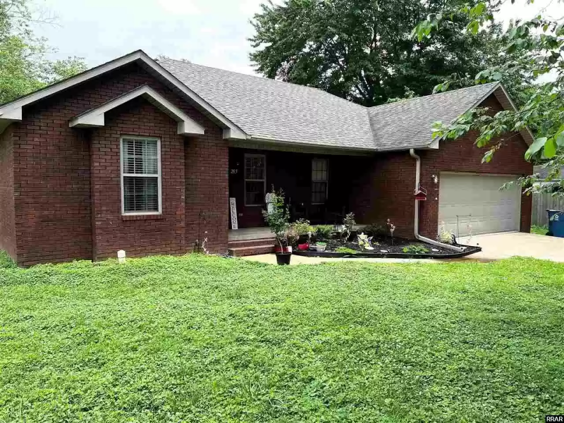 205 Charger Ln in Martin, TN - Building Photo