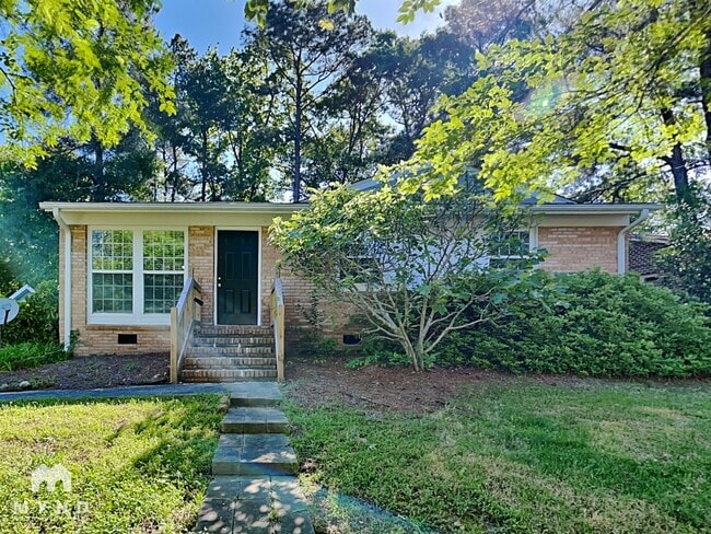 property at 910 Pond St