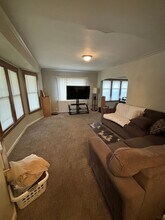5563 N 37th St, Unit 5563 N 37th (lower) in Milwaukee, WI - Building Photo - Building Photo