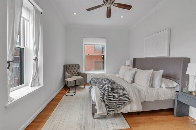 11 Cazenove St, Unit 4 in Boston, MA - Building Photo - Building Photo