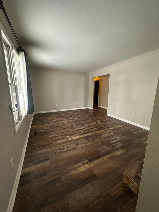 8217 Park State Dr, Unit 101 in Fort Wayne, IN - Building Photo - Building Photo