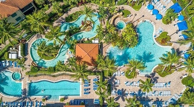 property at 985 Sandpiper St