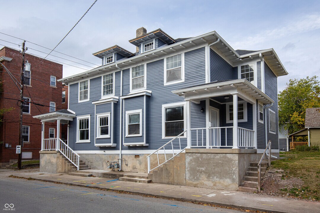 118 East 21st St in Indianapolis, IN - Building Photo