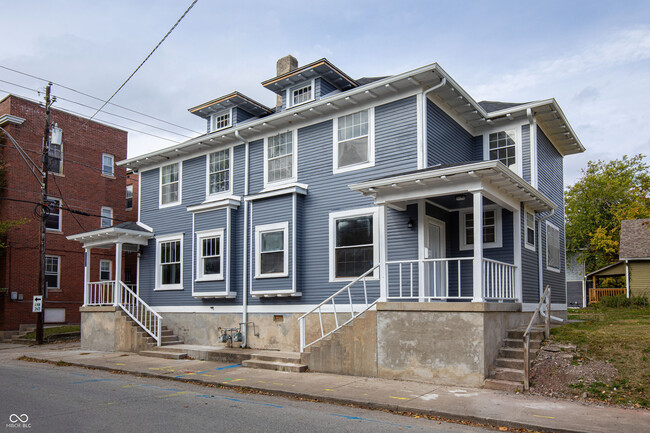 property at 118 East 21st St