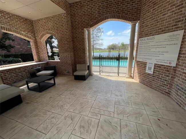 15622 Broad St in Sugar Land, TX - Building Photo - Building Photo