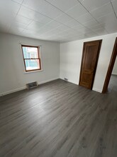 417 N 3rd St in New Richmond, WI - Building Photo - Building Photo