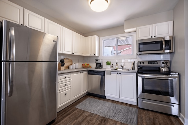 Millwood Brownstones