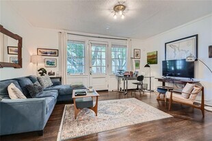 2230 Peachtree Rd NW in Atlanta, GA - Building Photo