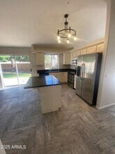 9484 E Hillery Way in Scottsdale, AZ - Building Photo - Building Photo