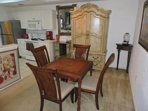 2810 Grande Pky, Unit 113 in Palm Beach Gardens, FL - Foto de edificio - Building Photo