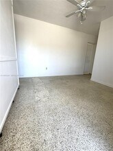 695 NW 44th Ave in Miami, FL - Building Photo - Building Photo