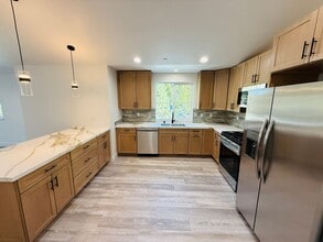 1084 Dedi Ave in South Lake Tahoe, CA - Building Photo - Building Photo