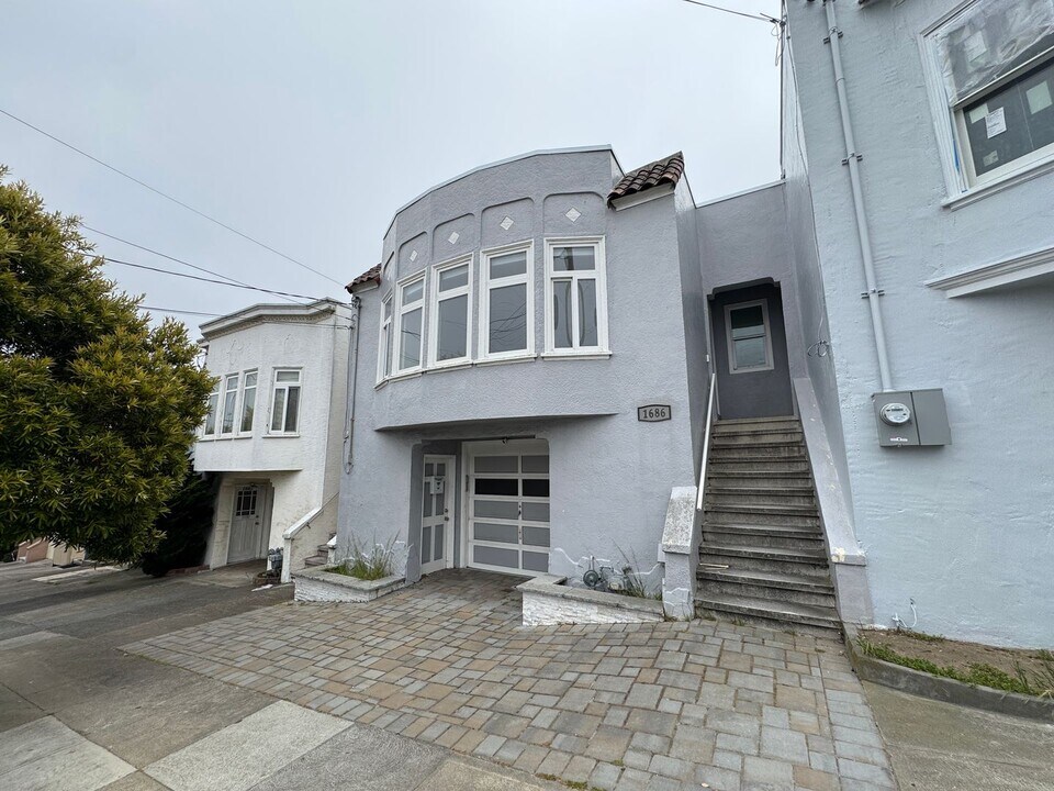 1686 24th Ave in San Francisco, CA - Building Photo