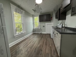 160 1/2-160 1/2 Lake St in Lancaster, OH - Building Photo - Building Photo