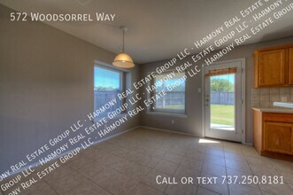 572 Woodsorrel Way in Round Rock, TX - Building Photo - Building Photo