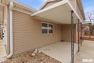 2020 W Glen Ave in Peoria, IL - Building Photo - Building Photo