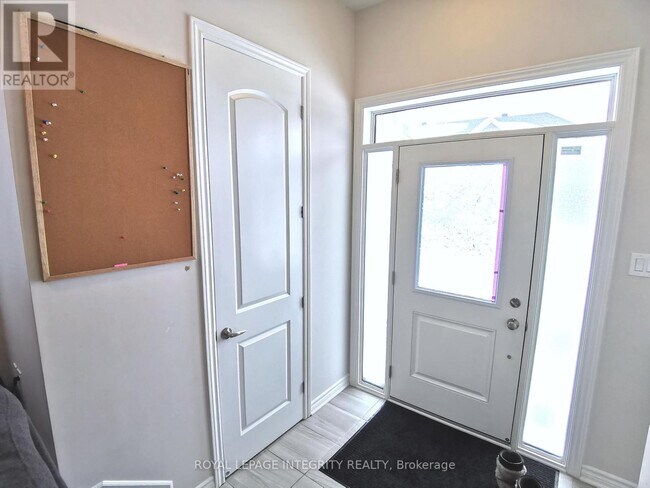 52 Focality Cres in Ottawa, ON - Building Photo - Building Photo