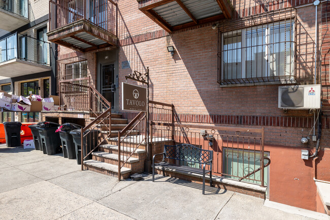 840 Bedford Ave in Brooklyn, NY - Building Photo - Building Photo