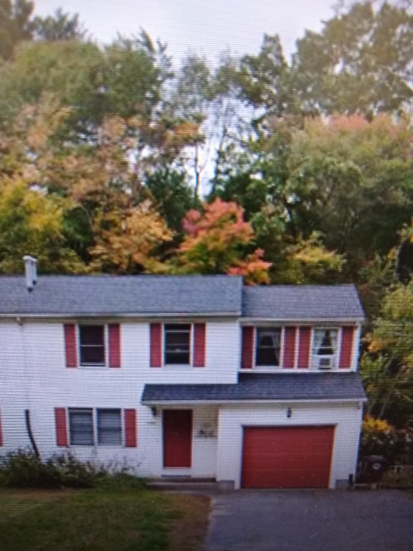 property at 936 Russell Rd