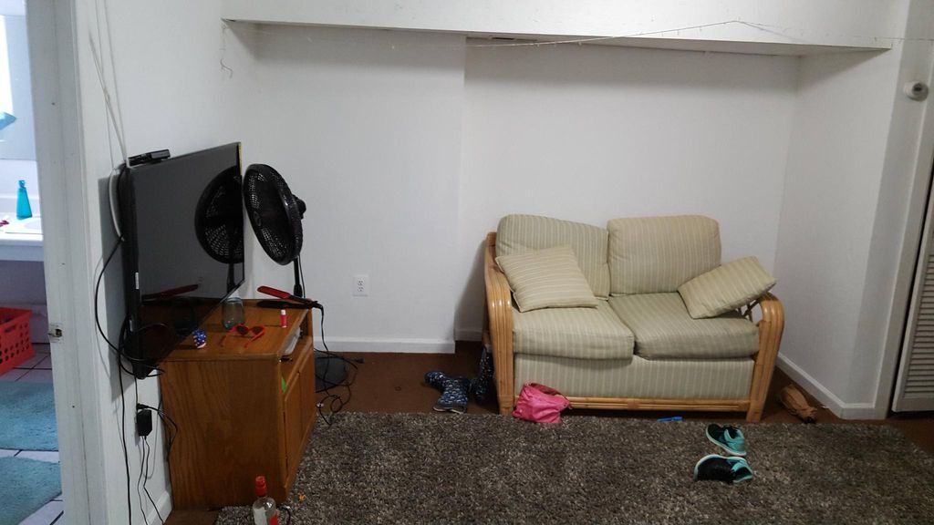 3453 Ward St, Unit 3453 Ward 1st floor in Pittsburgh, PA - Foto de edificio