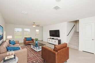 2764 Mistwood Dr in Fort Worth, TX - Foto de edificio - Building Photo