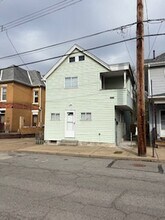 524 Atlantic Ave, Unit A in McKeesport, PA - Building Photo - Building Photo
