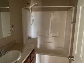 103 E Angus Ave in Dewey, OK - Building Photo - Building Photo