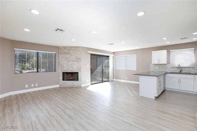 5058 S Rainbow Blvd in Las Vegas, NV - Building Photo - Building Photo