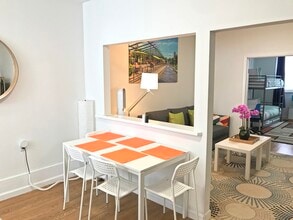 291 Dorchester St, Unit 3 in Boston, MA - Building Photo - Building Photo