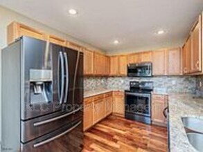 9465 Wilson St in West Des Moines, IA - Building Photo - Building Photo