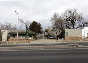 Bates Court Cottages in Colorado Springs, CO - Building Photo - Building Photo