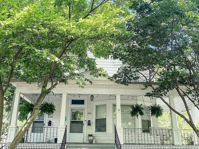 property at 1105 N Clinton Blvd