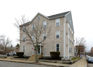 Verdean Gardens in New Bedford, MA - Building Photo - Building Photo