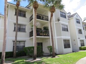 11225 W Atlantic Blvd in Coral Springs, FL - Building Photo