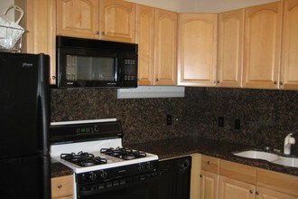 Hillside Gardens Apartments in El Cerrito, CA - Building Photo - Interior Photo