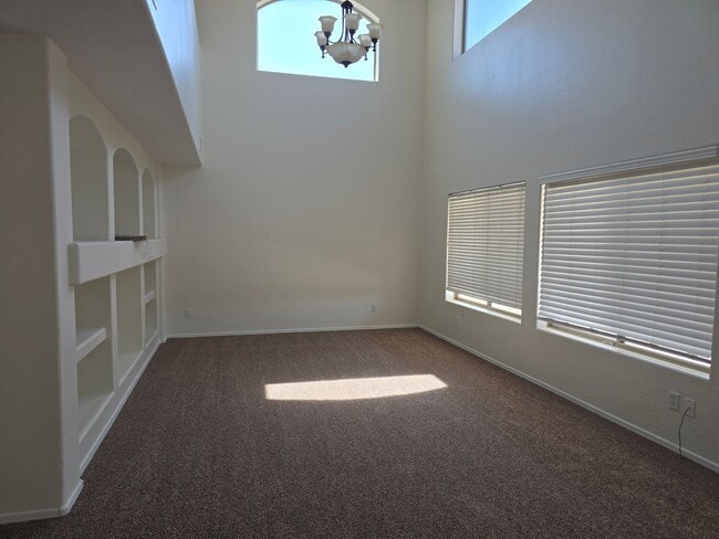 29136 N Red Finch Dr in Queen Creek, AZ - Building Photo - Building Photo